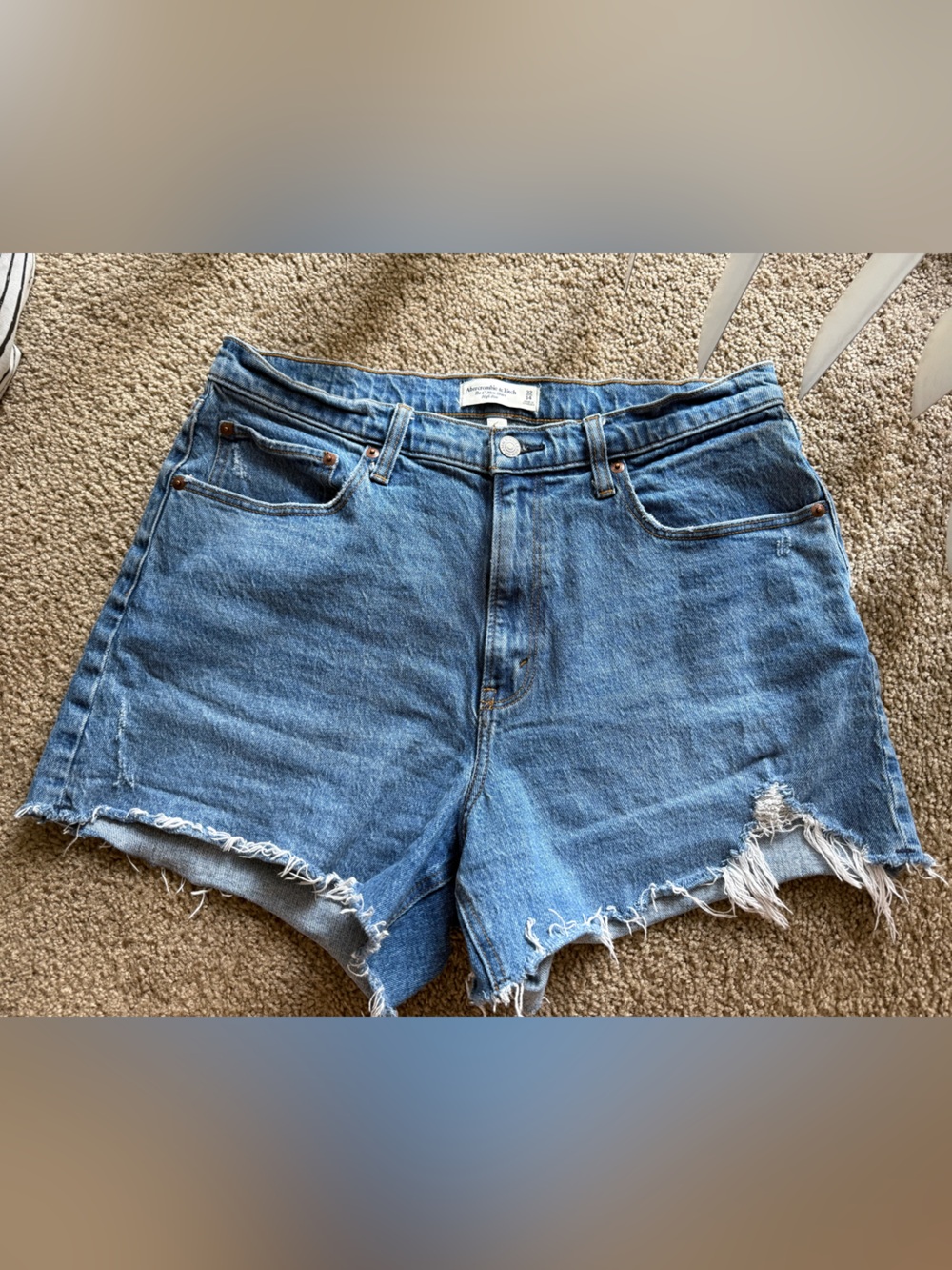 Abercrombie & Fitch Curve Mom Shorts 🩵